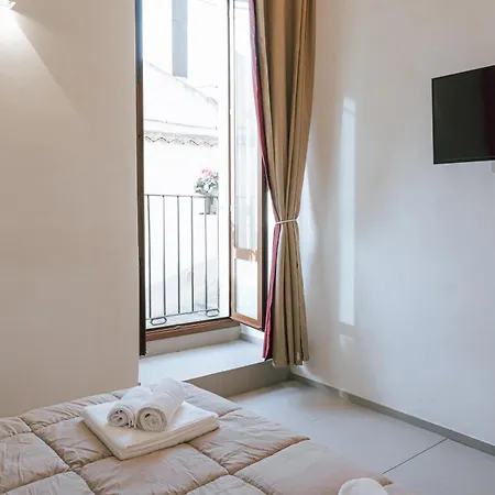 La Lanterna * Modica